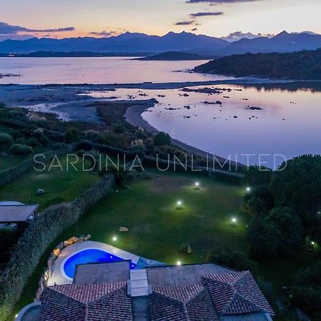 Villa Domus Ardea Capo Coda Cavallo Eksteriør billede