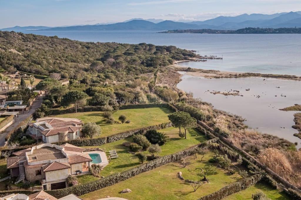 Villa Domus Ardea Capo Coda Cavallo Eksteriør billede