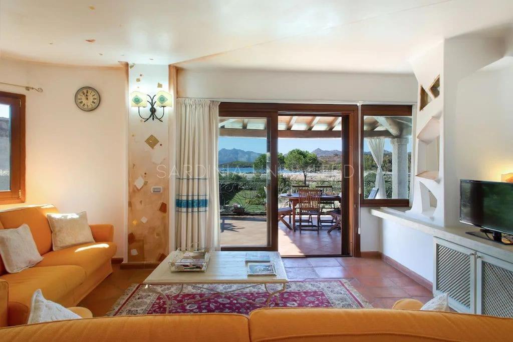 Villa Domus Ardea Capo Coda Cavallo Eksteriør billede