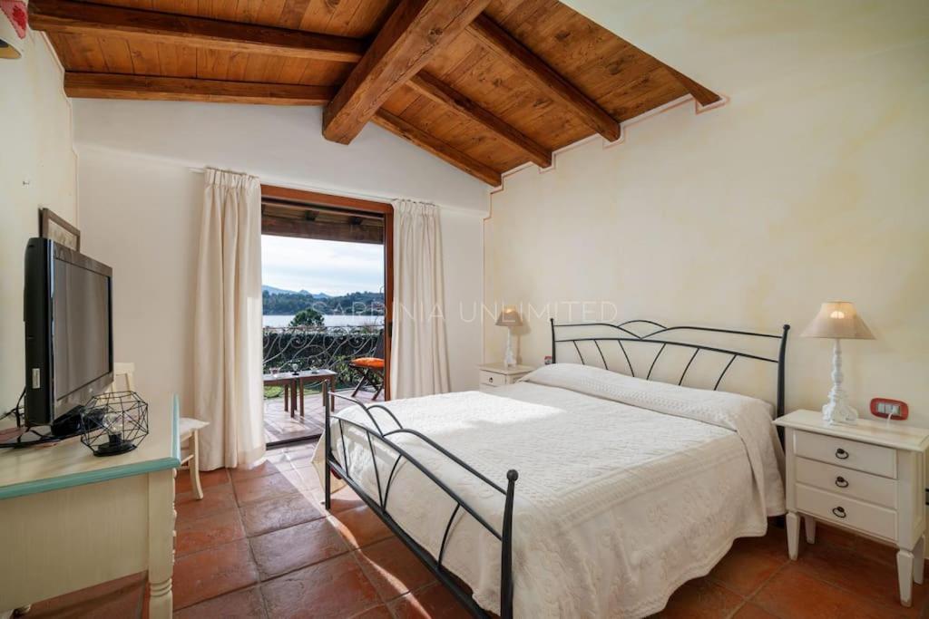 Villa Domus Ardea Capo Coda Cavallo Eksteriør billede