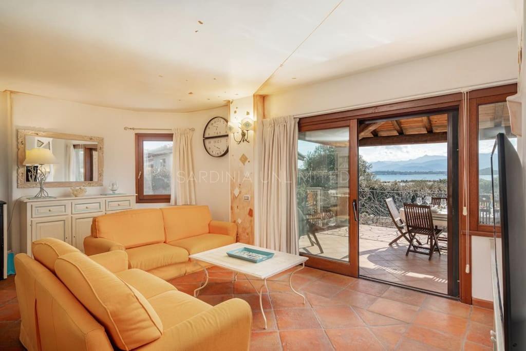 Villa Domus Ardea Capo Coda Cavallo Eksteriør billede